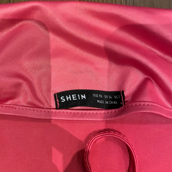 Pink Chain Halter Top - Picture 3 of 3